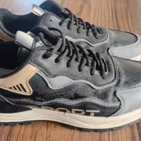 کتونی سایز ۴۲