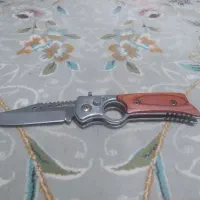 چاقو ضامن دار