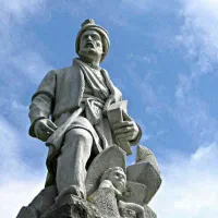 تدریس دروس عربی و ادبیات فارسی