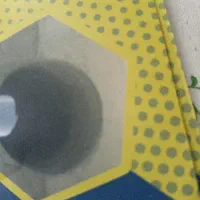 سوراخکاری نمای ساختمان وراه پله مثل تصویر