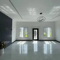 ویلا باغچه طرح انگلیسی نما سبز شهرک Bرند و دنج|فروش خانه و ویلا|چمستان, |دیوار