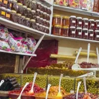 فروشنده مواد غذایی