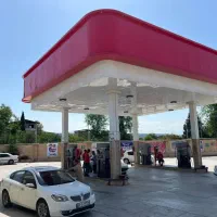 زمین با مجوز پمپ بنزین همدان