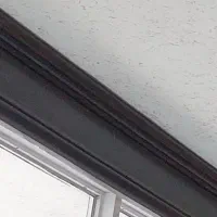 کتیبه چوبی ۴متر همراه با۳ ردیف میل پرده