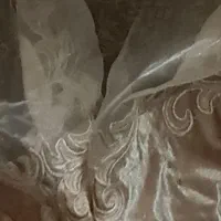 پرده تور تزیین شده زیر مخمل بلند