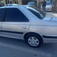 پژوپرشیا۸۲