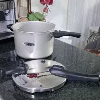 زودپز امریکایی|ظروف پخت‌وپز|مشهد, تربیت (صدف)|دیوار