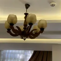 لوسر ۶شاخه چوبی طرح دار با حباب بژ مات