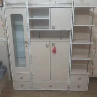 فروش تخت و کمد کودک به همراه فرش