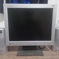 ۳ عدد مانیتور