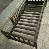 تخت یک نفره