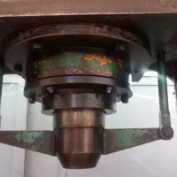 پرس ۵۰۰ تنی دستی ورق ۲۵ دهنه ۱۳۰ متحرک