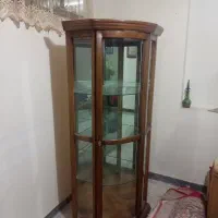 فروش یک بوفه چوبی