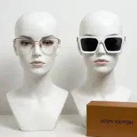 عینک آفتابی و عینک طبی نو