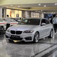 بی ام و 220i . آرکان خودرو