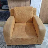 دو عدد مبل تک نفره کرم قهوه ای کمرنگ