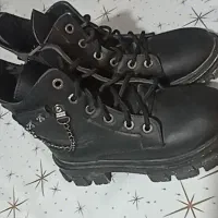 نیم بوت زیبا ونو