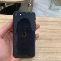 ایفون se