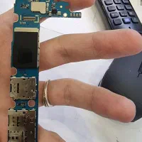 برد سامسونگ Galaxy J7 Pro با حافظهٔ ۶۴ گیگ