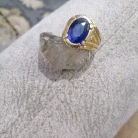انگشتر با نگین معدنی