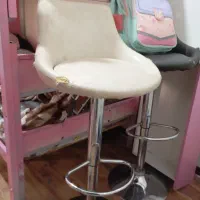 صندلی گردان در حد نو