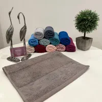 حوله ی دستی بزرگ و کوچک