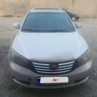 جیلی امگرند ۲۰۱۴ اتومات. نقره‌ای
