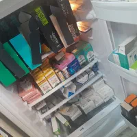 نیرو خانم برای همکاری در داروخانه