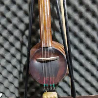 کمانچه لری|سازهای سنتی|خرم‌آباد, |دیوار