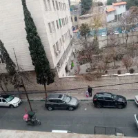 کلنگی-160-متر-بنا-قلهک