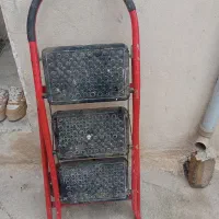 پله فلزی نردبان