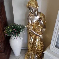 مجسمه برنزی/میز تلفن/میز آباژور/میز دکور