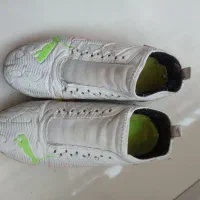 کفش فوتسال 38