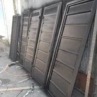 درب وپنجره آهنی، آلومینیومی و یوپی وی سی|خدمات پیشه و مهارت|آمل, |دیوار