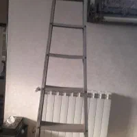 چهار پایه و نردبان