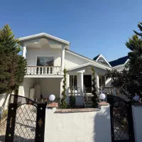 ویلا باغ نیم پیلوت شهرکی اصیل مناسب تهرانی نشینا