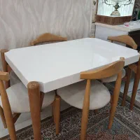 میز نهار خوری ۴ نفره