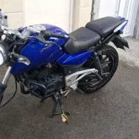 پالس ۲۲۰ جفت دیسک تیوبلس|موتورسیکلت|قم, قلعه یزدیها|دیوار