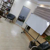 اجاره ساعتی اتاق مشاوره وتدریس خصوصی حداقل۲۰۰|اجارهٔ دفتر کار، اتاق اداری، مطب|قم, زنبیل آباد|دیوار