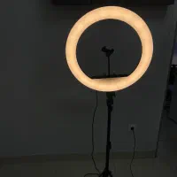 رینگ لایت در حد نو|دوربین عکاسی و فیلم‌برداری|رشت, معلم|دیوار