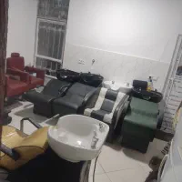 لوازم آرایشگاه .صندلی جکی پدالی.صندلی اصلاح.سرشور.|آرایشگاه و سالنهای زیبایی|مشهد, بهمن|دیوار