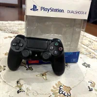 دسته پی اس ۴