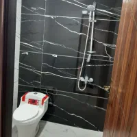 یک ویک واحد آپارتمان واقع در شانزده متری مرغداری