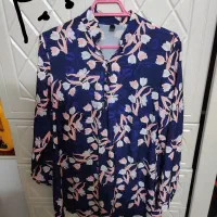 تعدادی لباس شومیز مجلسی و کاپشن و پافر و شلوار