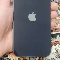 اپل iPhone 13 با حافظهٔ ۲۵۶ گیگابایت
