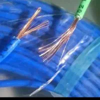 مقداری سیم اضافی عتیقه