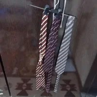 سه عدد کروات به فروش میرسد