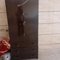 کمدایستاده درحدنوسالم قیمت پنج میلیون تومان