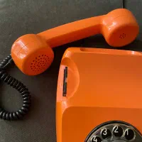 تلفن آنتیک و قدیمی|کلکسیون اشیاء عتیقه|تهران, سنائی|دیوار