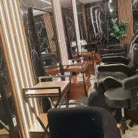 جذب نیرو در سالن زیبایی زنانه